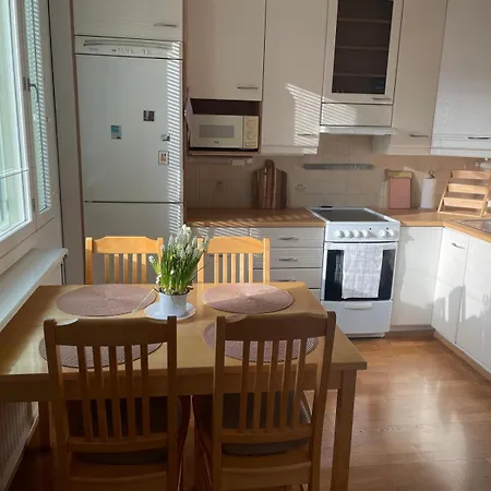 Quiet With Free Parking, 15 Min To Airport Vantaa