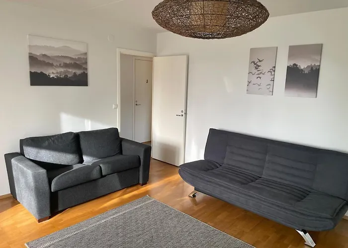 Helsinki Area 15 Min To Airport With Own Parking Lot *