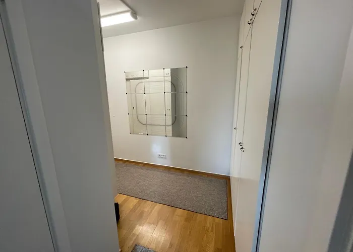 Helsinki Area 15 Min To Airport With Own Parking Lot Lägenhet