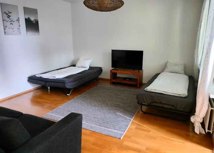 Fully Equipped Vantaa Apartment With Free Parking 아파트 반타
